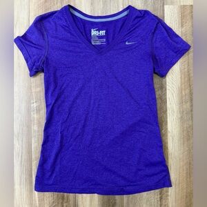 Nike Dri-Fit Women's V-Neck Purple Tee Size Small